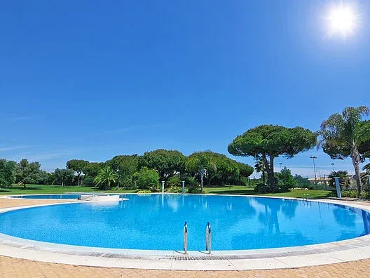 csm_Swimming_pool_RENOLIT_ALKORPLAN2000_Adriatic_Blue__8__55a9d5c95c.webp