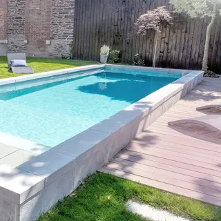 40267000_7.webp